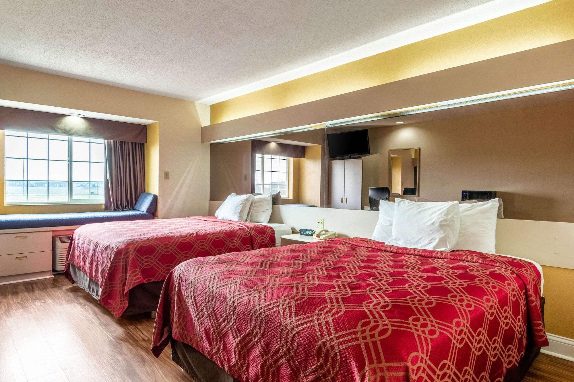 Econo Inn&suites Evansville Stevenson