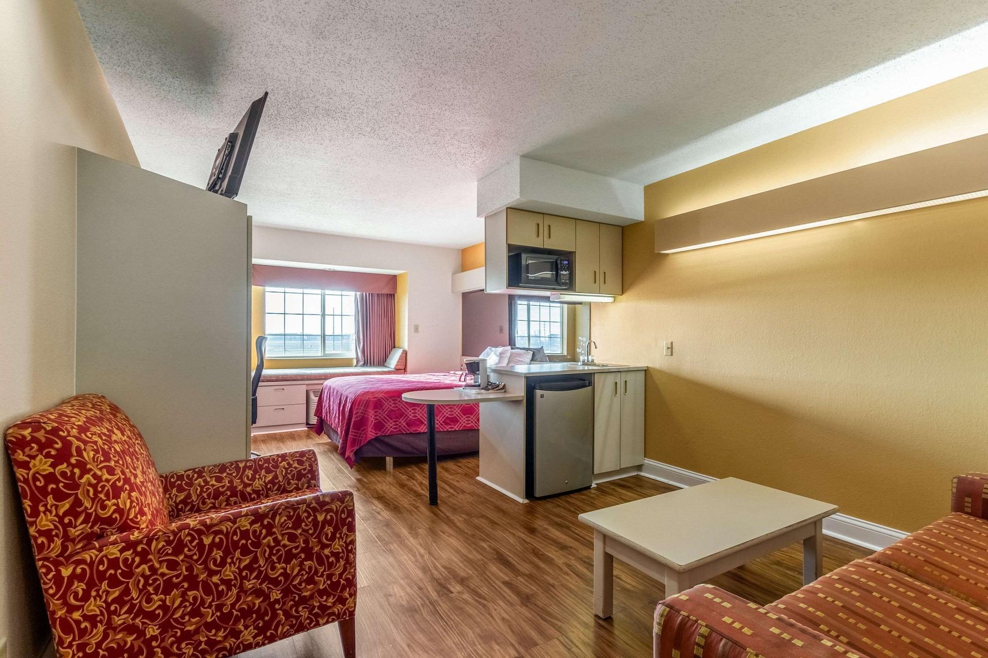 Hotel Econo Inn&suites Evansville