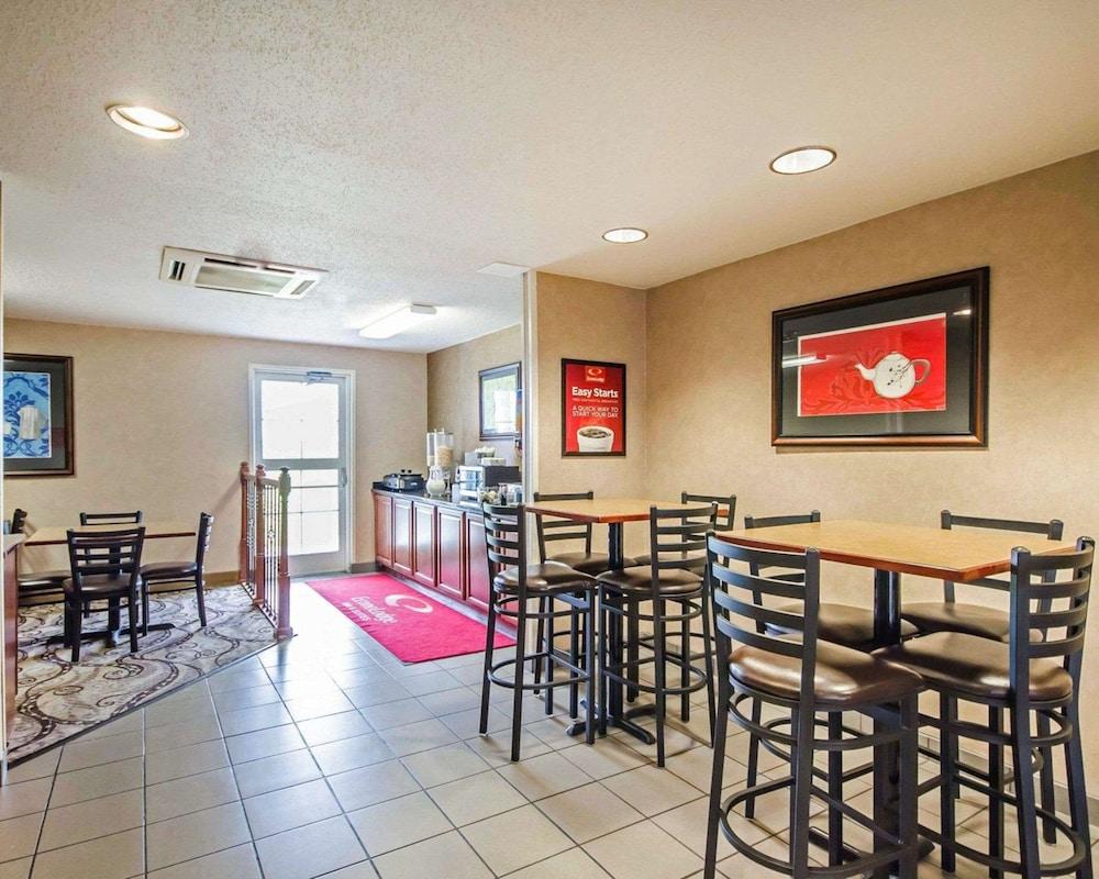 Econo Inn&suites Evansville 2*