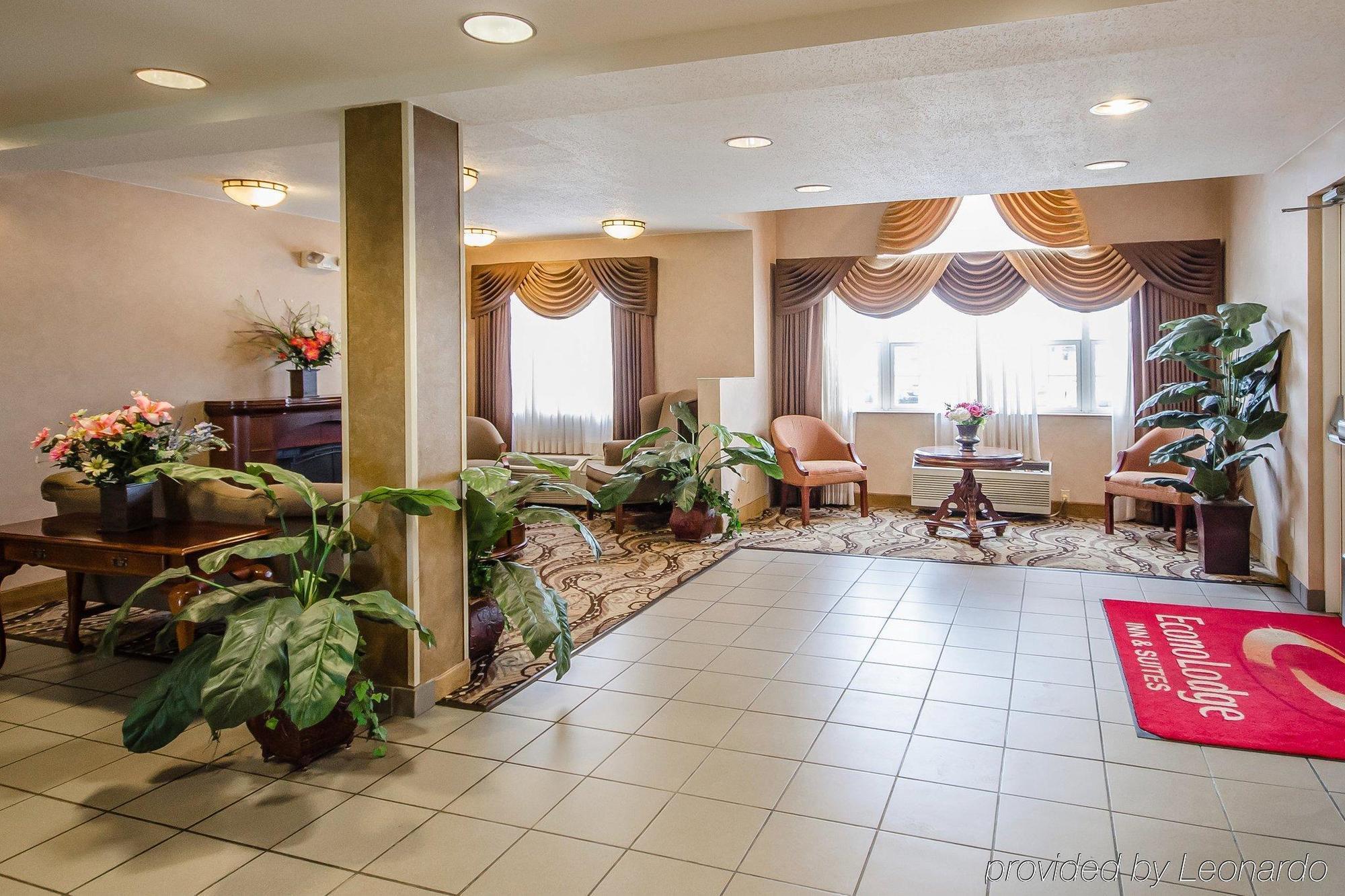Econo Inn&suites Evansville Stevenson