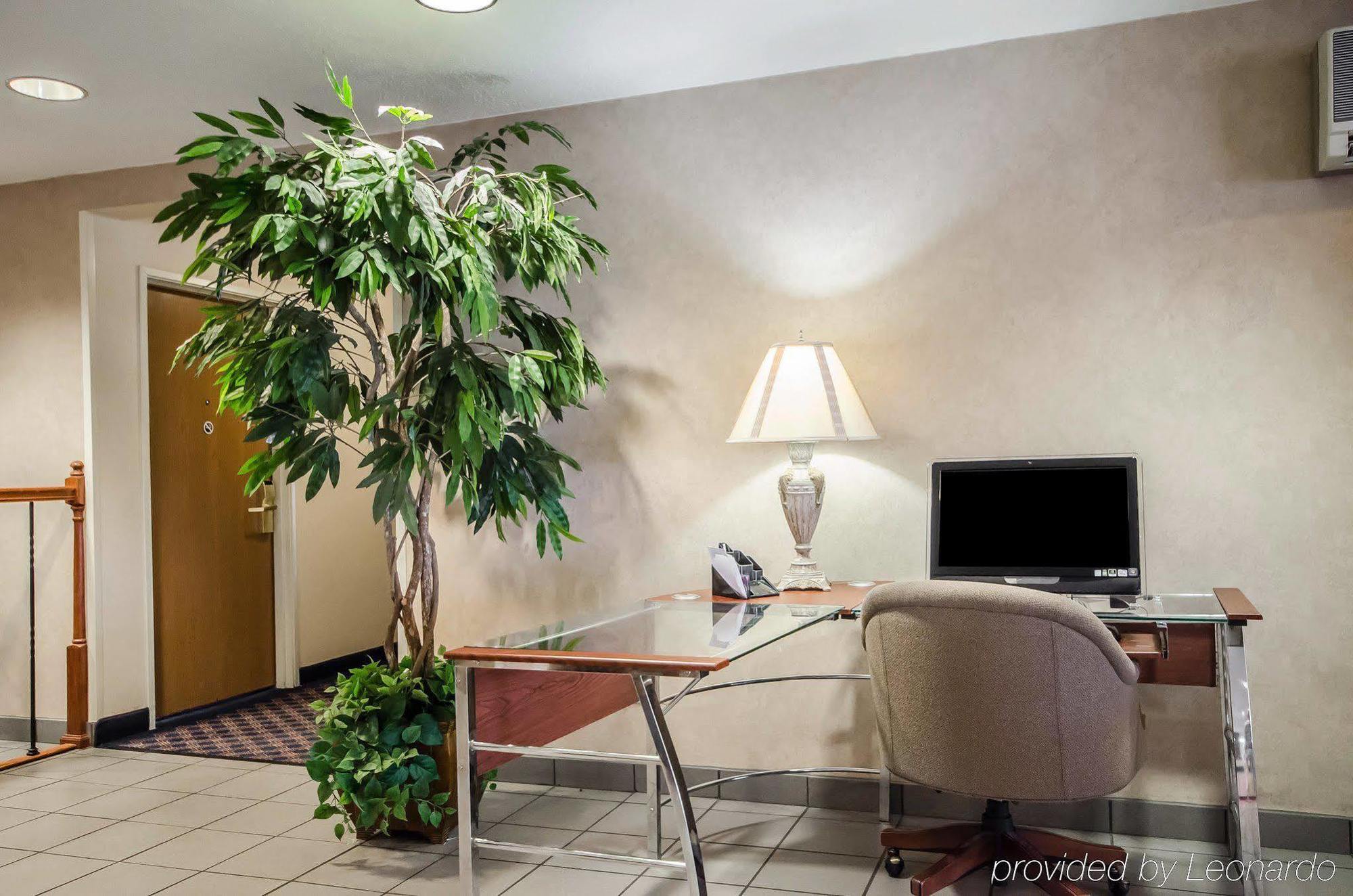 Hotel Econo Inn&suites Evansville Stevenson