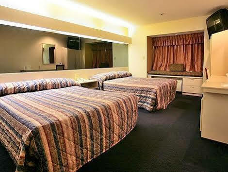 Hotel Econo Inn&suites Evansville