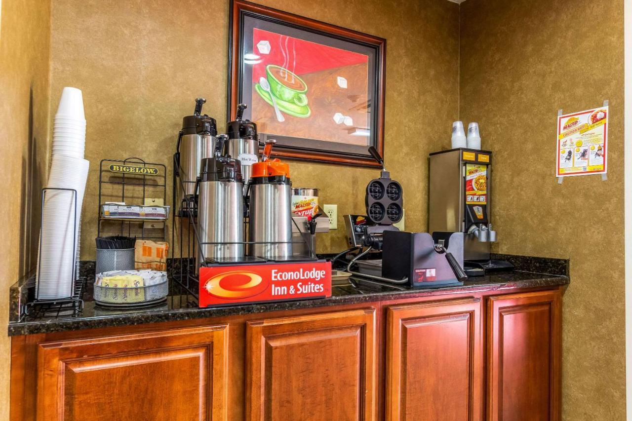 Hotel Econo Inn&suites Evansville Stevenson